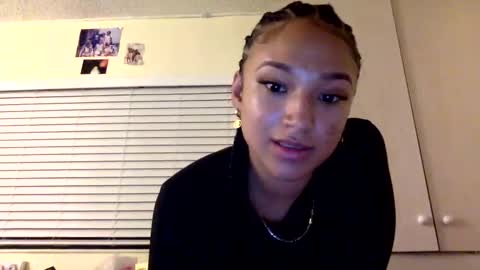 Snapshot of lmaobye123 chatting on September 24, 12:14 am lmaobye123 online show from September 24, 12:14 am