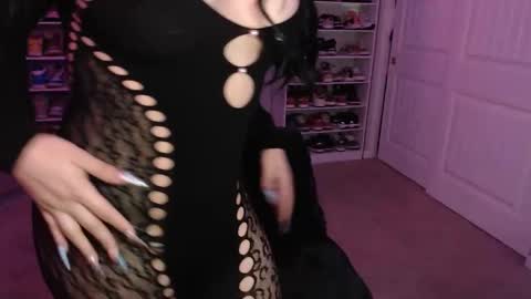 Snapshot of lo_cakez chatting on May 19, 5:47 am lo_cakez online show from May 19, 5:47 am