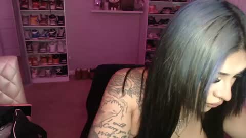 lo_cakez online show from June 24, 4:55 am