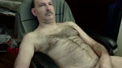 Snapshot of loades182025 chatting on November 7, 8:03 am loades182025 online show from November 7, 8:03 am