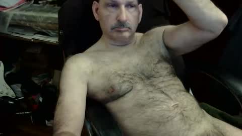 Snapshot of loades182025 chatting on January 18, 5:55 am loades182025 online show from January 18, 5:55 am