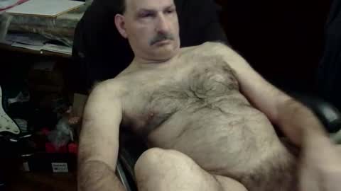 Snapshot of loades182025 chatting on February 8, 4:38 am loades182025 online show from February 8, 4:38 am