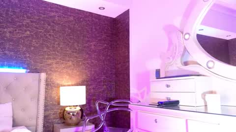  LOANA  online show from March 10, 5:29 pm