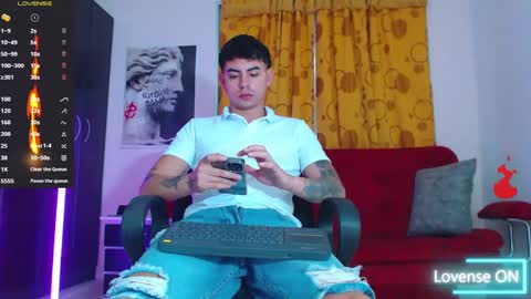 Snapshot of lobito_xxxl chatting on September 19, 9:37 pm lobito_xxxl online show from September 19, 9:37 pm