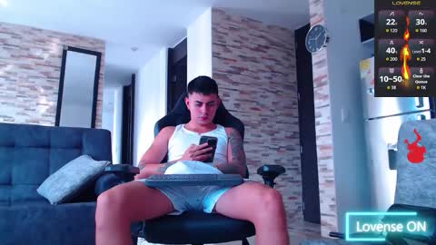Snapshot of lobito_xxxl chatting on November 18, 8:46 pm lobito_xxxl online show from November 18, 8:46 pm