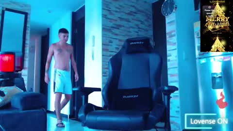 Snapshot of lobito_xxxl chatting on January 17, 10:35 pm lobito_xxxl online show from January 17, 10:35 pm
