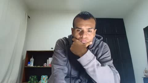 Snapshot of lobo_cockk chatting on December 21, 4:52 am edwin online show from December 21, 4:52 am