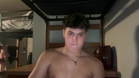 Snapshot of lochlanplayzz chatting on February 16, 7:26 am lochlanplayzz online show from February 16, 7:26 am