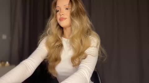 Lolla online show from February 12, 8:15 pm