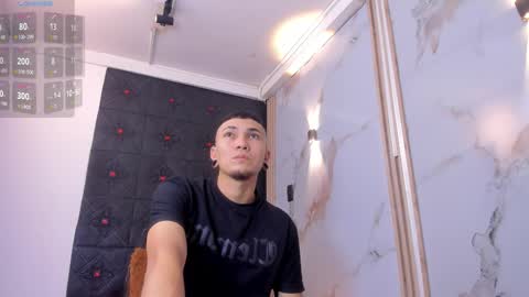 Snapshot of logan_and_rachel chatting on March 26, 7:30 pm logan_and_rachel online show from March 26, 7:30 pm