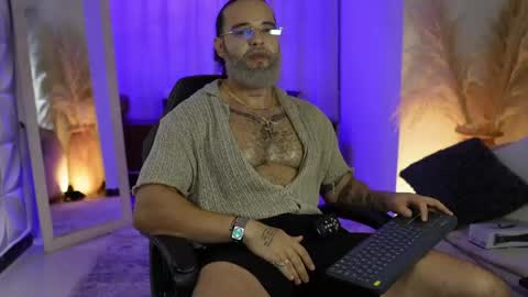 Snapshot of logan_cardenas1 chatting on June 9, 11:27 pm logan_cardenas1 online show from June 9, 11:27 pm