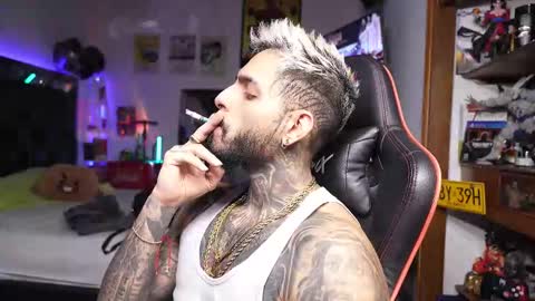 logan_hugh8 online show from March 23, 5:11 am