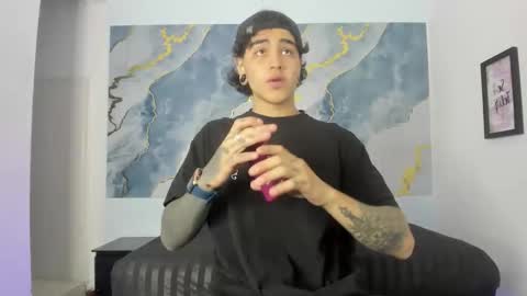 logan_peach5 online show from September 13, 10:59 am