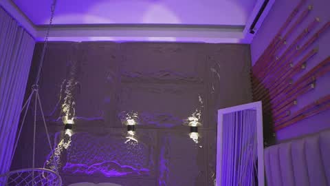 logan_varela online show from May 21, 2:57 pm