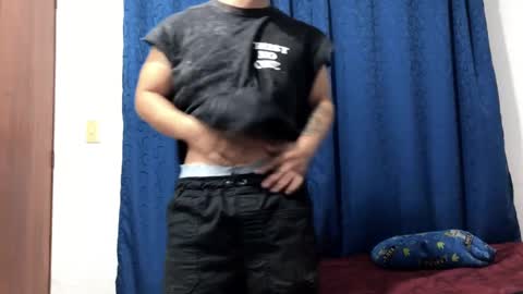 Snapshot of logan_x3 chatting on December 5, 1:14 am Logan online show from December 5, 1:14 am