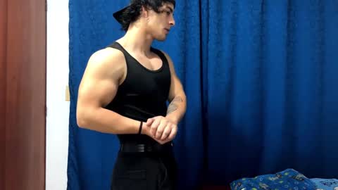 Snapshot of logan_x3 chatting on January 8, 2:57 am Logan online show from January 8, 2:57 am