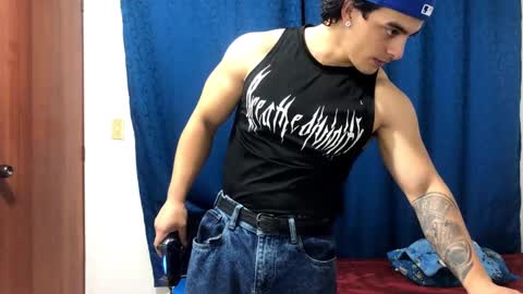 Snapshot of logan_x3 chatting on January 23, 3:58 am Logan online show from January 23, 3:58 am