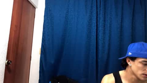 Snapshot of logan_x3 chatting on January 24, 4:27 am Logan online show from January 24, 4:27 am