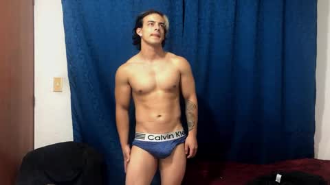 Snapshot of logan_x3 chatting on January 28, 7:43 am Logan online show from January 28, 7:43 am