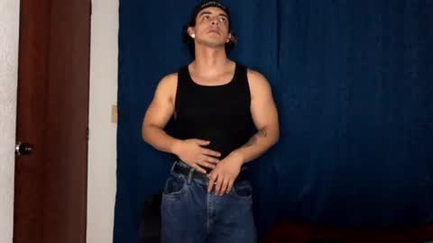 Snapshot of logan_x3 chatting on January 31, 4:58 am Logan online show from January 31, 4:58 am