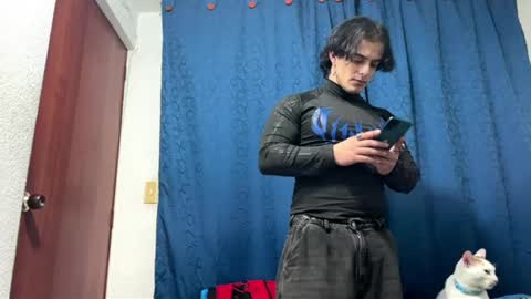 Snapshot of logan_x3 chatting on September 28, 4:40 am Logan online show from September 28, 4:40 am