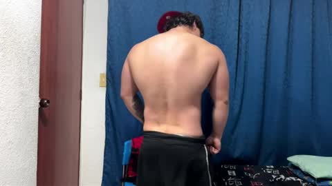 Snapshot of logan_x3 chatting on October 20, 3:40 am Logan online show from October 20, 3:40 am