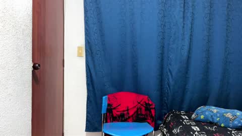 Snapshot of logan_x3 chatting on November 2, 4:15 am Logan online show from November 2, 4:15 am