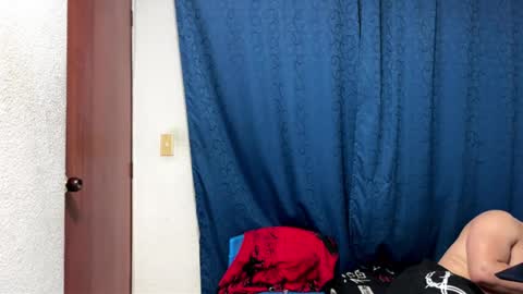 Snapshot of logan_x3 chatting on November 23, 4:23 am Logan online show from November 23, 4:23 am