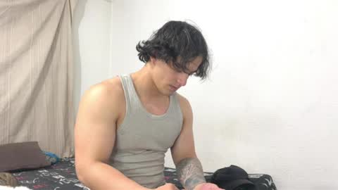 Snapshot of logan_x3 chatting on April 6, 4:46 am Logan online show from April 6, 4:46 am