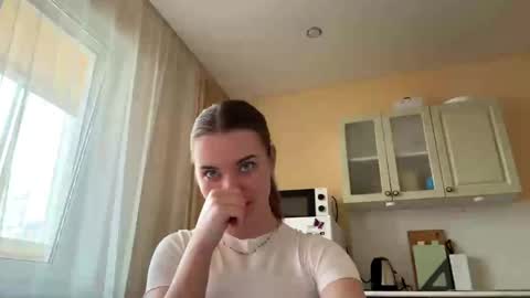 logancadarette online show from March 31, 12:27 pm