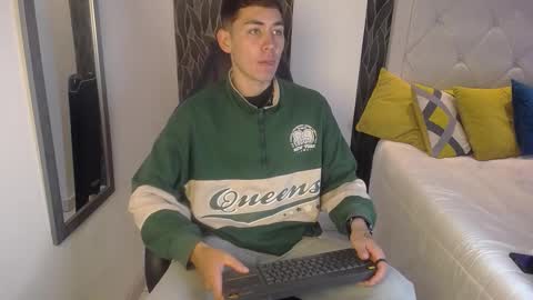 Snapshot of loganfoster_ chatting on January 11, 2:00 pm Loganfoster online show from January 11, 2:00 pm