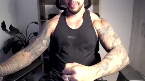 Snapshot of loganhod chatting on July 11, 11:28 pm Logan Wolfp online show from July 11, 11:28 pm