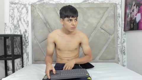 loganjhonson online show from October 11, 3:06 am