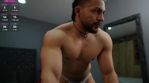 loganmartinx online show from November 27, 9:17 pm