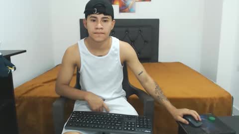 Snapshot of logannthh chatting on January 10, 2:34 pm logannthh online show from January 10, 2:34 pm