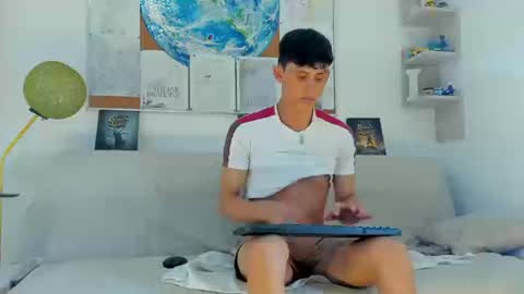 loganoficialx online show from March 12, 8:04 pm