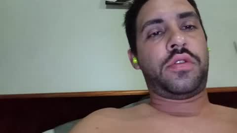Snapshot of logans504908793233 chatting on July 2, 3:17 am Logans online show from July 2, 3:17 am