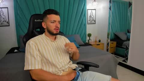 Logan Wolf online show from February 21, 1:56 pm