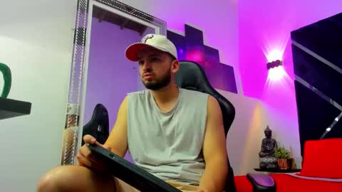 Logan Wolf online show from February 27, 3:28 am