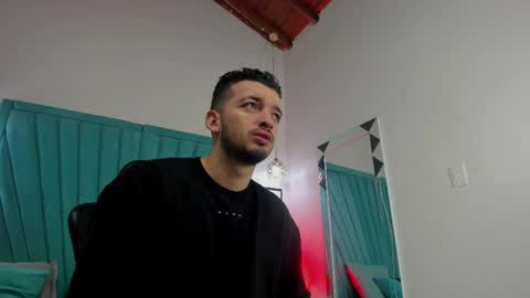 Logan Wolf online show from March 21, 12:21 pm