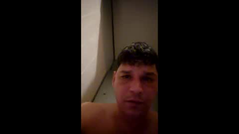 Snapshot of logitech0000 chatting on November 11, 3:06 am logitech0000 online show from November 11, 3:06 am