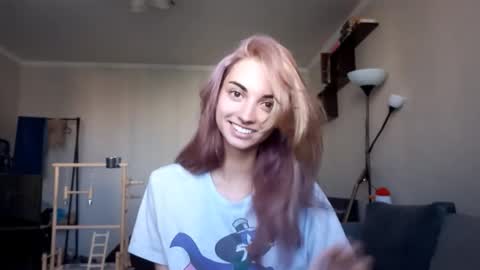 Snapshot of loisepadovano chatting on September 23, 7:55 am Amelia online show from September 23, 7:55 am