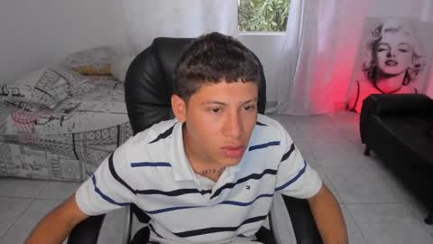 Snapshot of loius_booy chatting on October 8, 4:26 pm Loius Boy online show from October 8, 4:26 pm