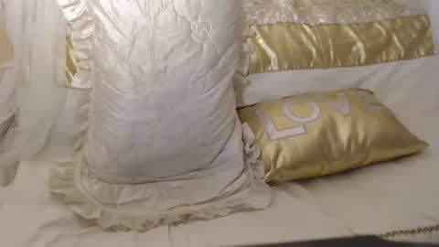 Lilu online show from December 31, 4:04 pm