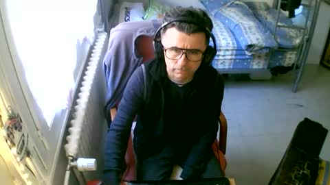 lokoum39 online show from February 26, 12:15 pm