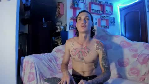 Snapshot of lokyhart chatting on August 1, 1:49 am LokyHart online show from August 1, 1:49 am