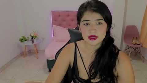 Snapshot of lola___bdsm chatting on February 14, 1:46 am barbara online show from February 14, 1:46 am