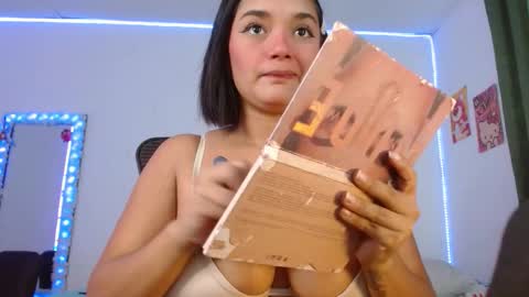 Lolitaa online show from February 8, 7:17 pm