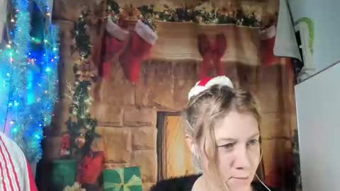 lola_belgium online show from December 16, 7:13 am