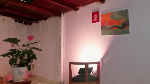 Snapshot of lola_cocks chatting on February 26, 2:04 am mara online show from February 26, 2:04 am